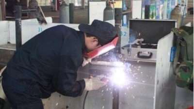 焊接凈化器,焊接煙氣凈化器,執(zhí)信環(huán)保實(shí)力廠家。