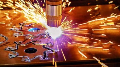 執(zhí)信環(huán)保激光切割煙霧過濾器廠家，帶您了解激光切割技術(shù)的前世今生！
